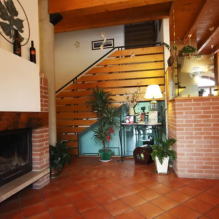 Agriturismo Gaggioli Borgo Delle Vigne-3
